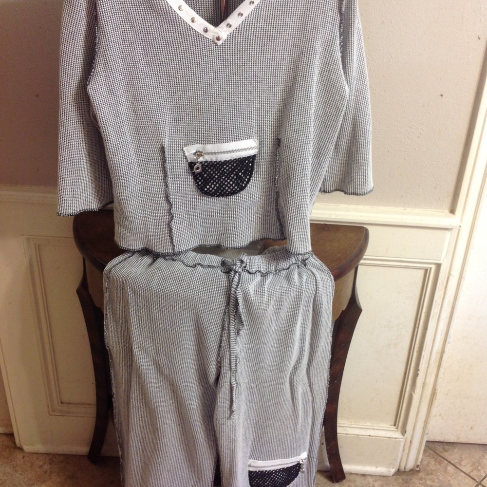 Gottahaveit women's knit capri set casual l/xl